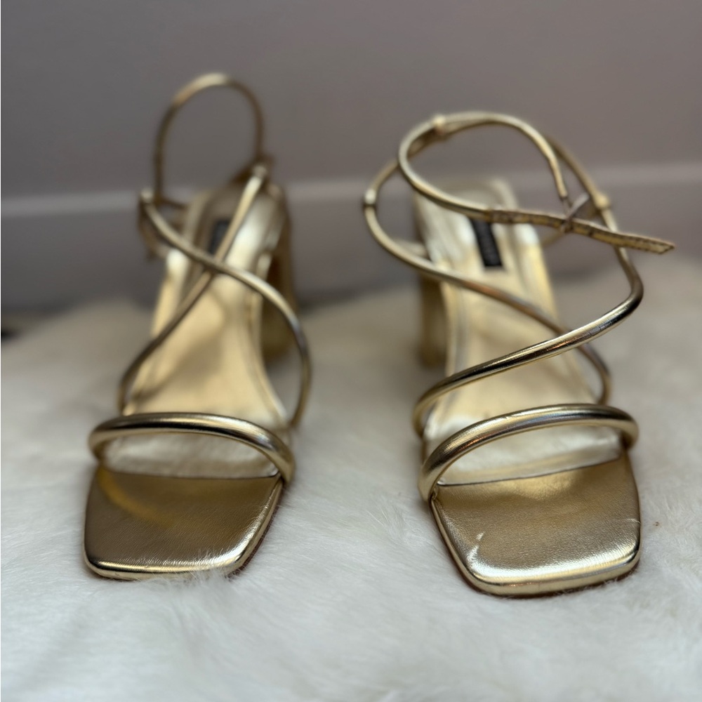 Block Heels gold Nine West size 7